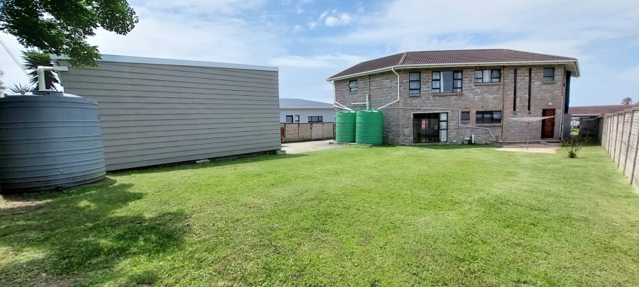 5 Bedroom Property for Sale in Sunrise On Sea Eastern Cape